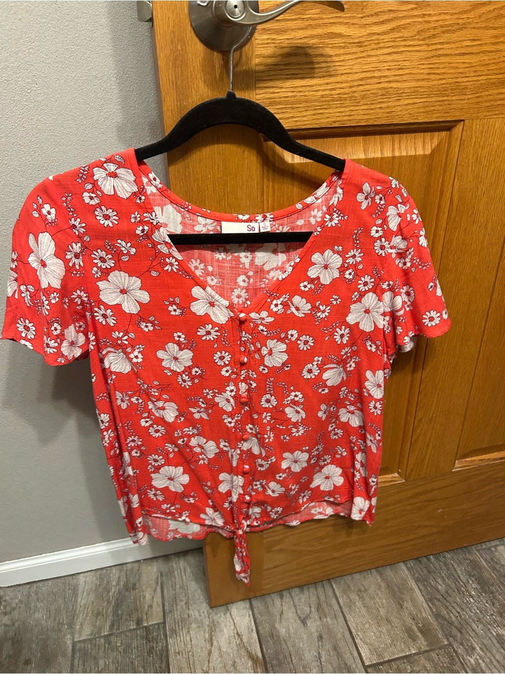 SO Red Floral Tie-Front Short Sleeve Top